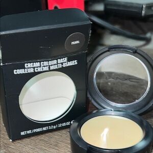 💕🎃MAC Cosmetics Cream Colour Base Pearl